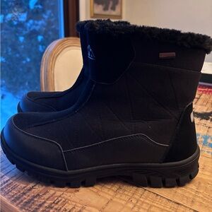 Waterproof snow boots